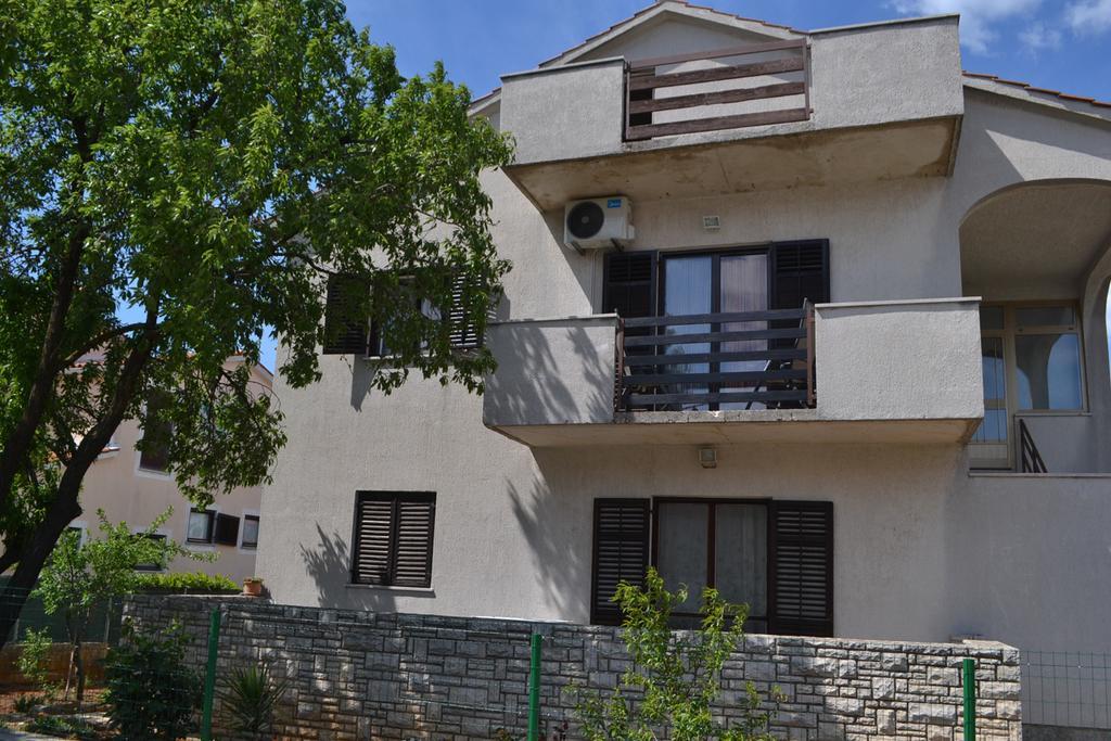 Appartement Din-pula