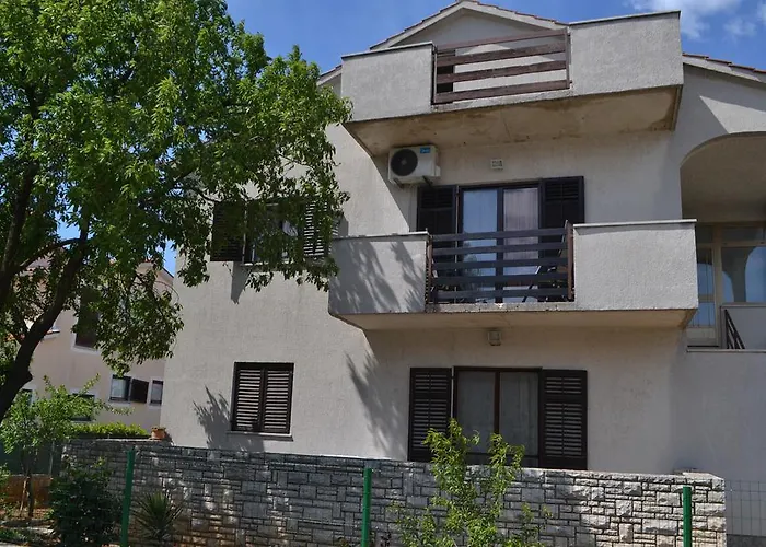 Apartman Din-Pula
