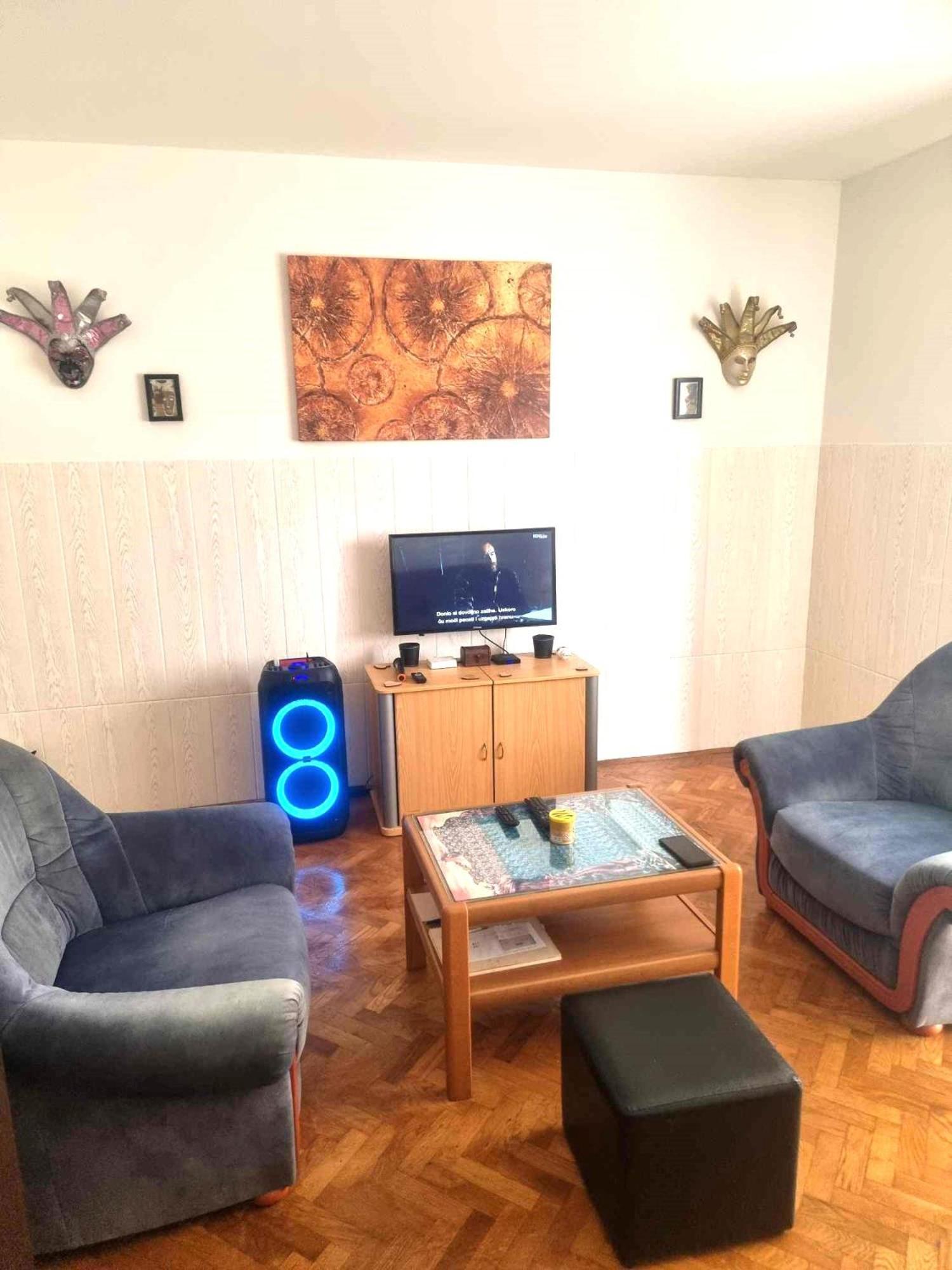 Din-pula Apartment