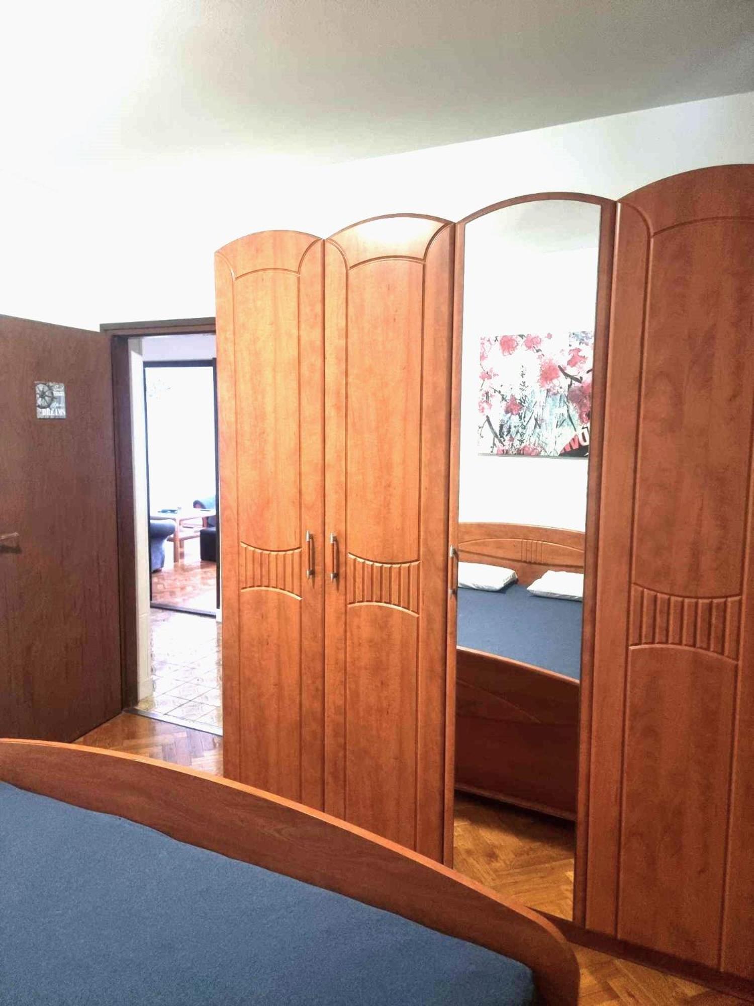 Apartament Din-pula