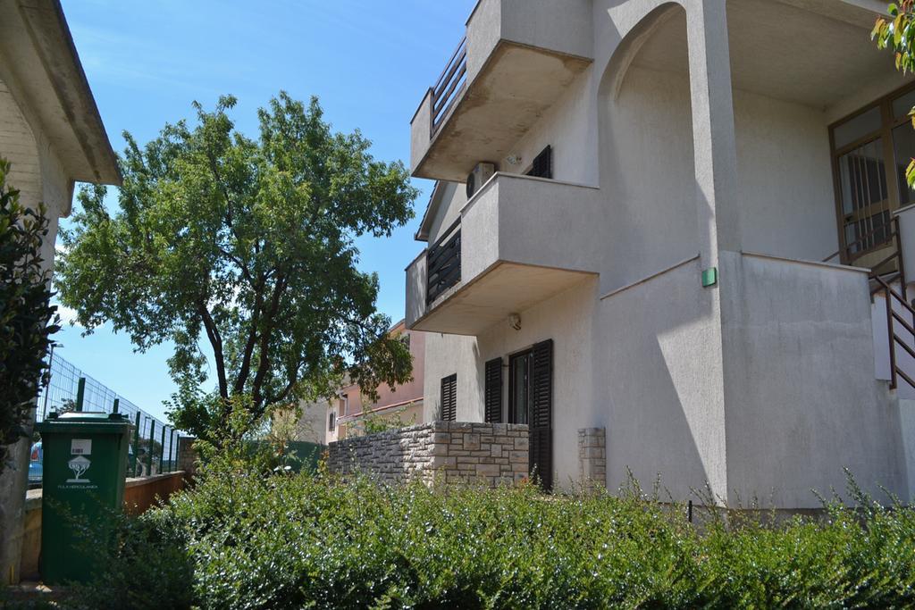 Apartament Din-pula Pula
